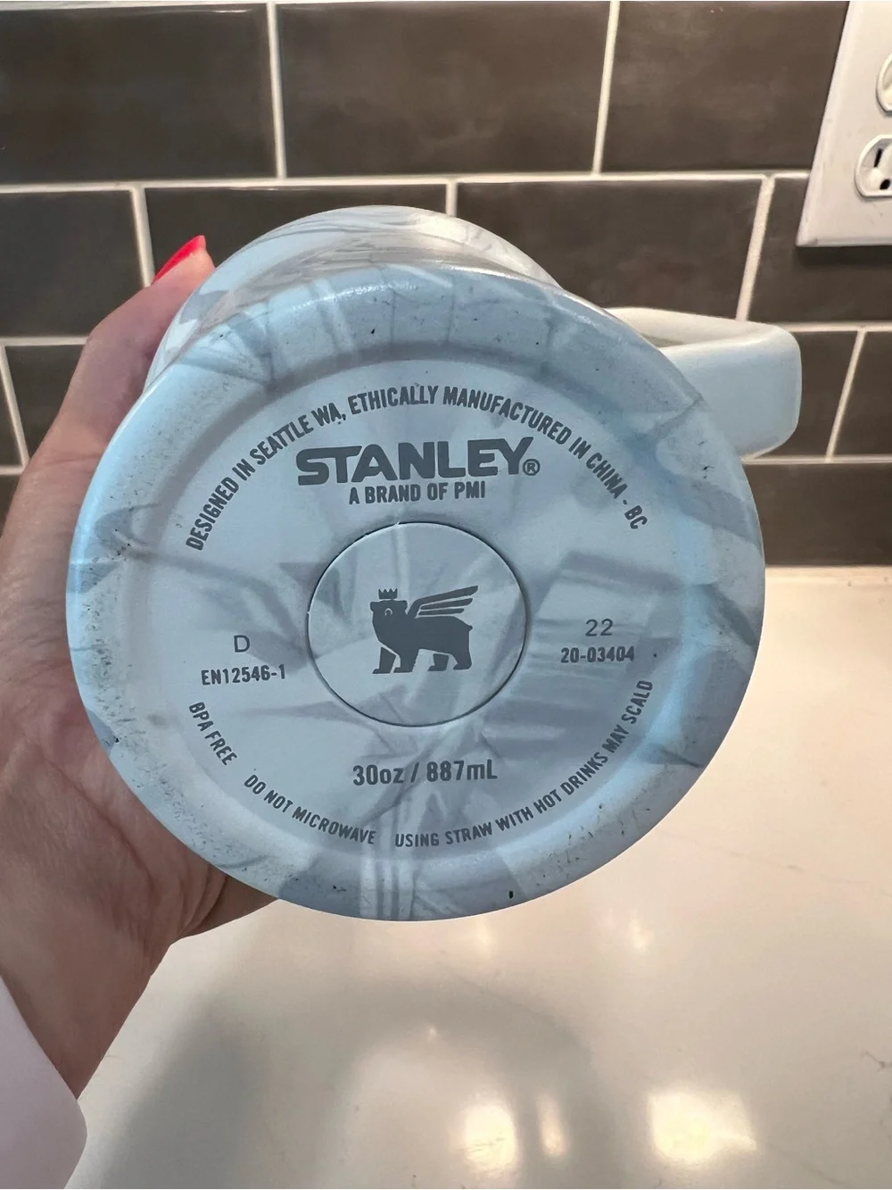 Stanley Quencher H2.0 FlowState Tumbler – 30 oz Polar Swirl - Picture 5 of 6